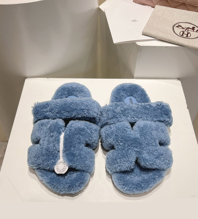 H**mes slippers
